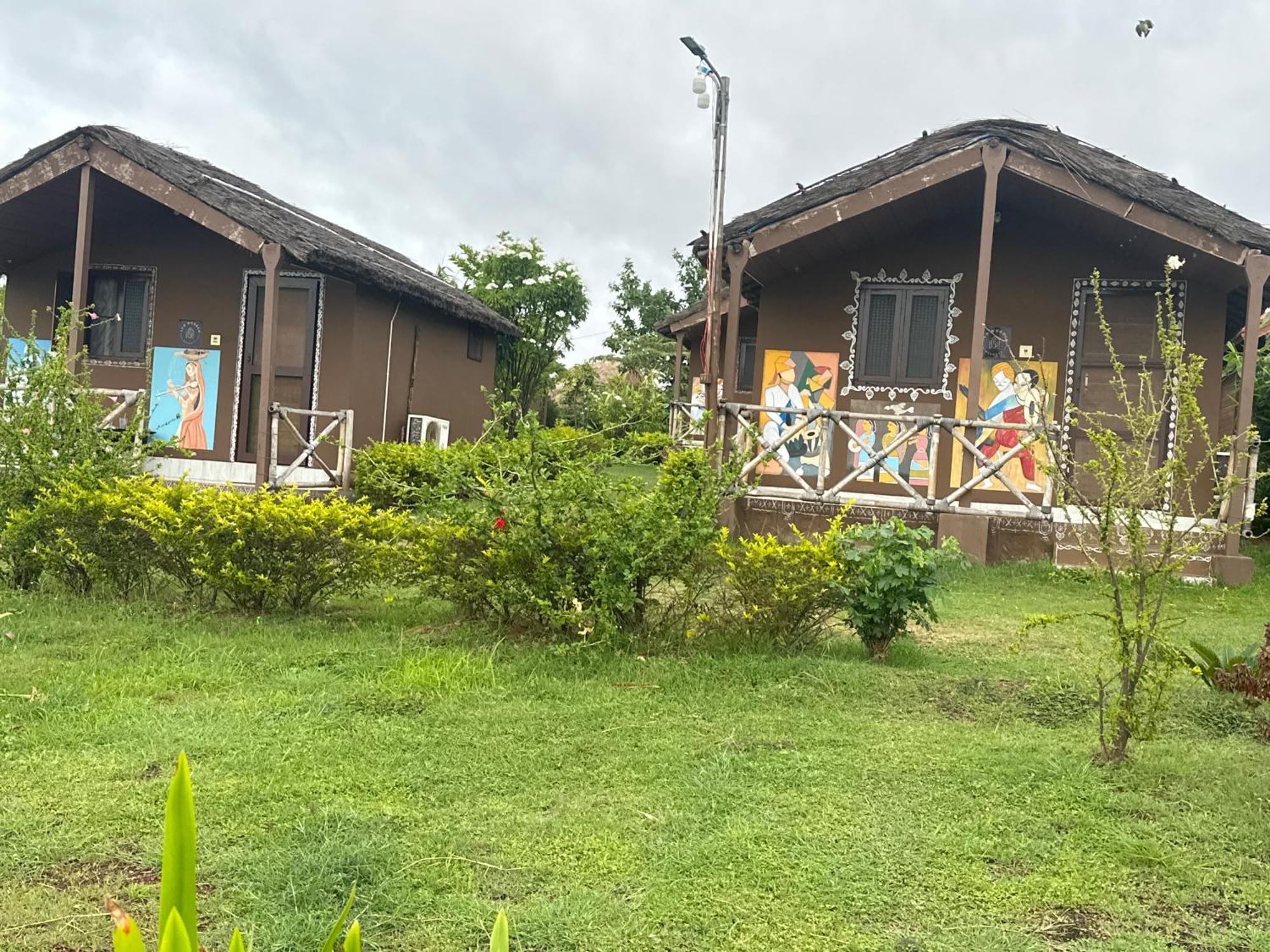 Leo Wooden Resorts هامبي المظهر الخارجي الصورة